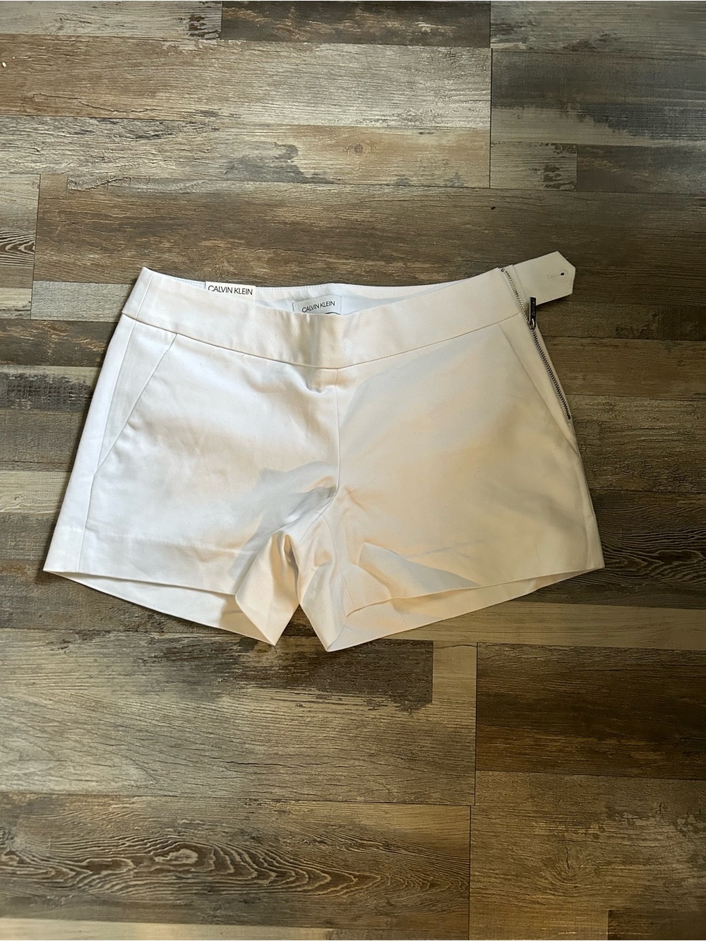 Calvin Klein White High-Waist Tailored Women’s Shorts